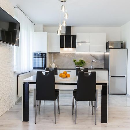 Udanypobyt Apartament Silver Centrum زاكوباني المظهر الخارجي الصورة